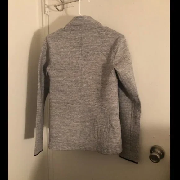 Lululemon NTS Heathered Gray Jacket Sz 6 - Picture 2 of 6